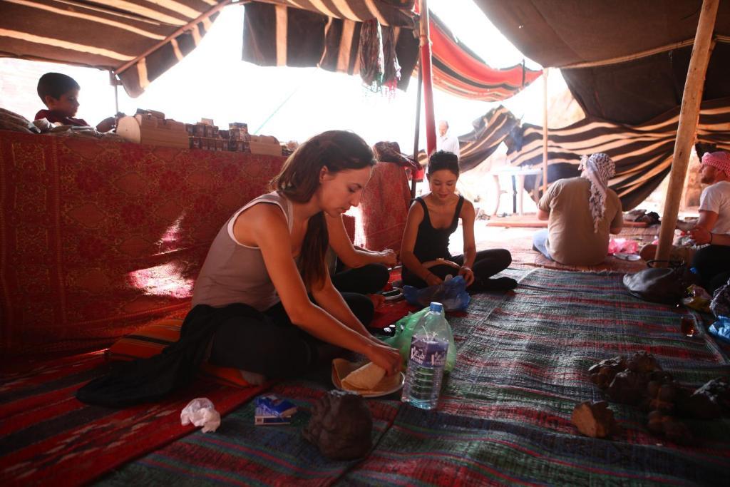 Bedouin Expedition Wadi Rum Exteriör bild
