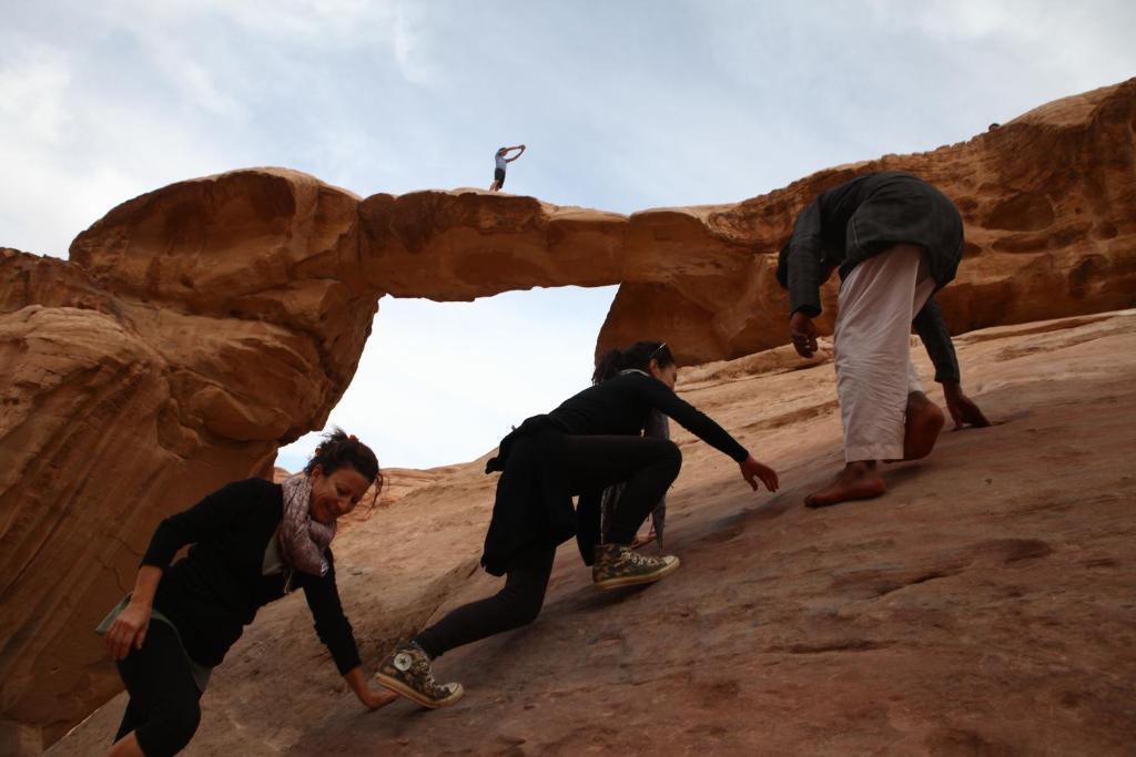 Bedouin Expedition Wadi Rum Exteriör bild